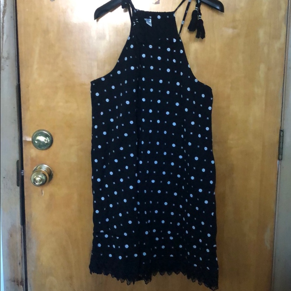 Trapeze dress with crocheted hem
